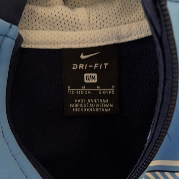 Nike - Picture 4 of 4